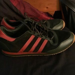 Mens Adidas size 13 like new green and red